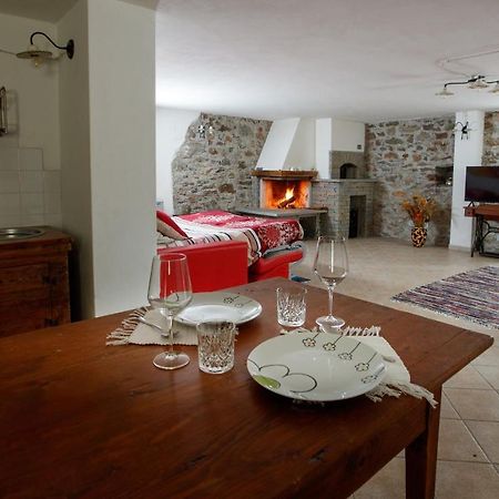 Il Como' Della Civetta - Taverna “La Fenice” Stazzona Extérieur photo