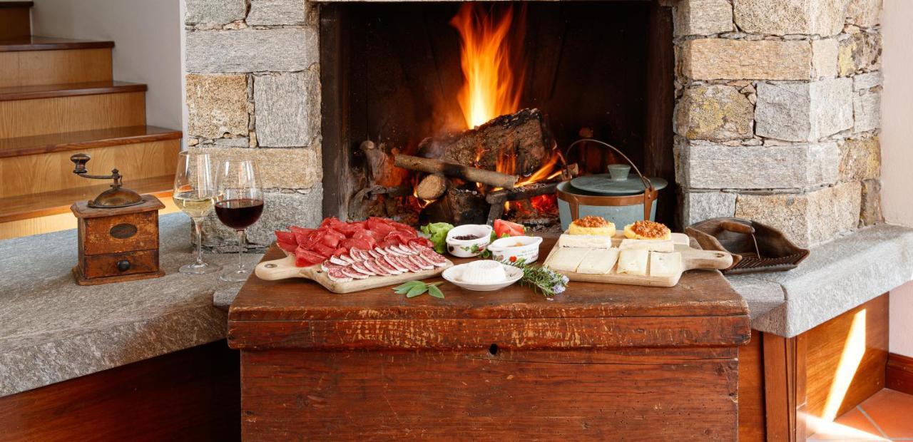 Il Como' Della Civetta - Taverna “La Fenice” Stazzona Extérieur photo