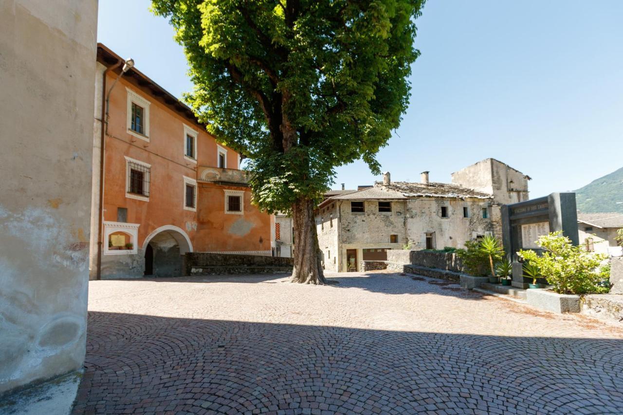 Il Como' Della Civetta - Taverna “La Fenice” Stazzona Extérieur photo